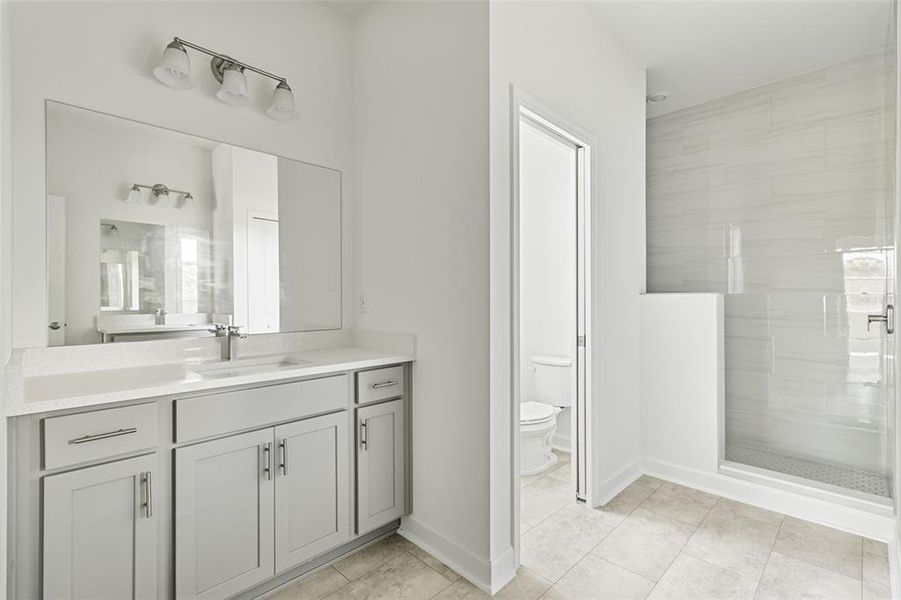 Furnished interior view inside a new home in , Port Charlotte (Image 10).