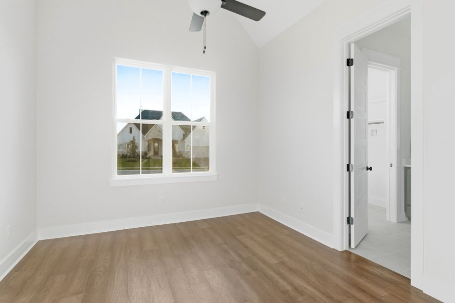Spacious, unfurnished interior of a new home in Stella Ranch, Bryan (Image 26).