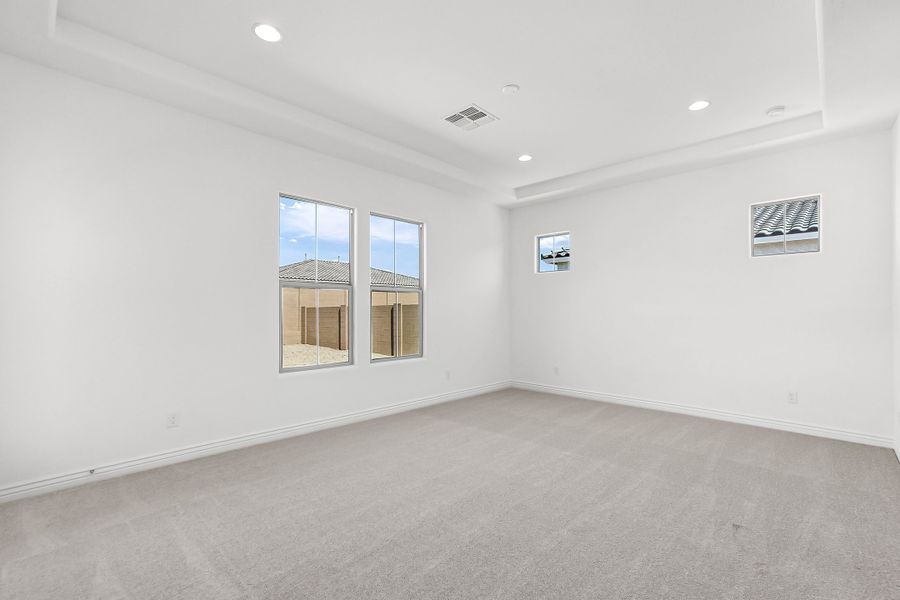 Spacious, unfurnished interior of a new home in Aloravita South, Peoria (Image 30).