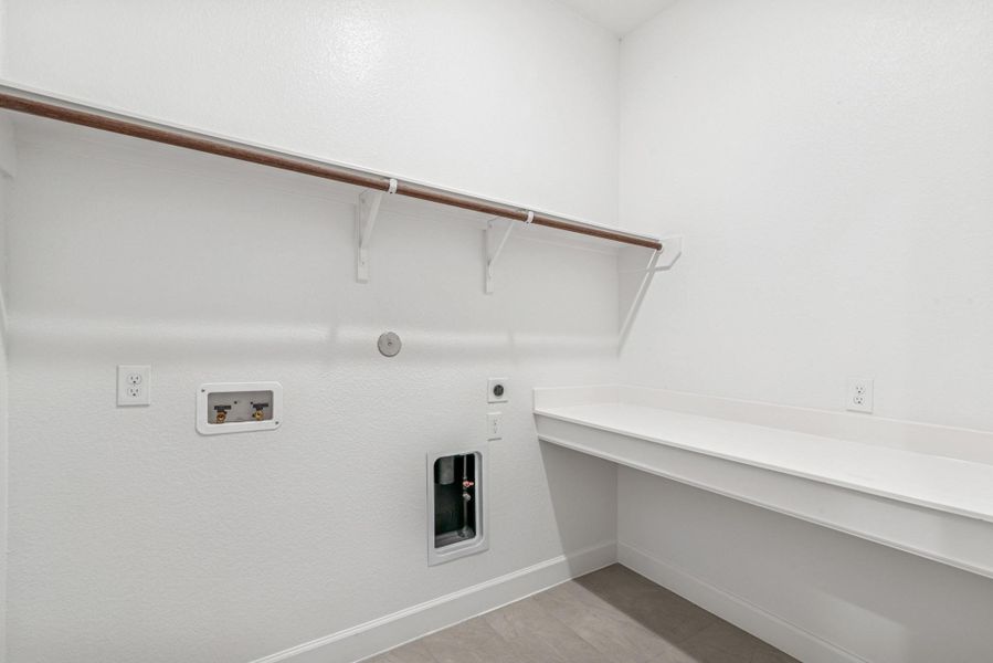 Spacious, unfurnished interior of a new home in Kresston, Magnolia (Image 17). Spacious, unfurnished interior of a new home in Kresston, Magnolia (Image 17).