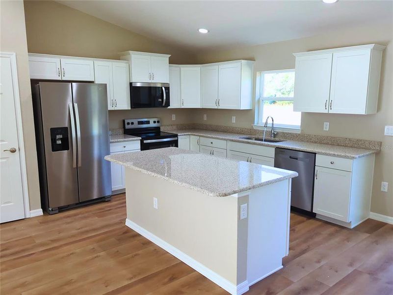 Furnished interior view inside a new home in , Ocala (Image 8).