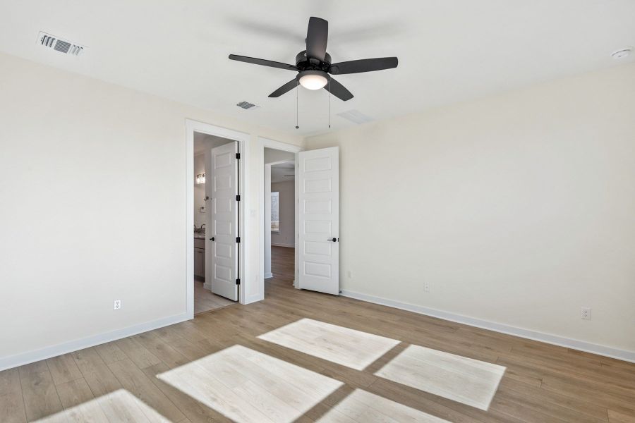 Spacious, unfurnished interior of a new home in Flora, Hutto (Image 37).