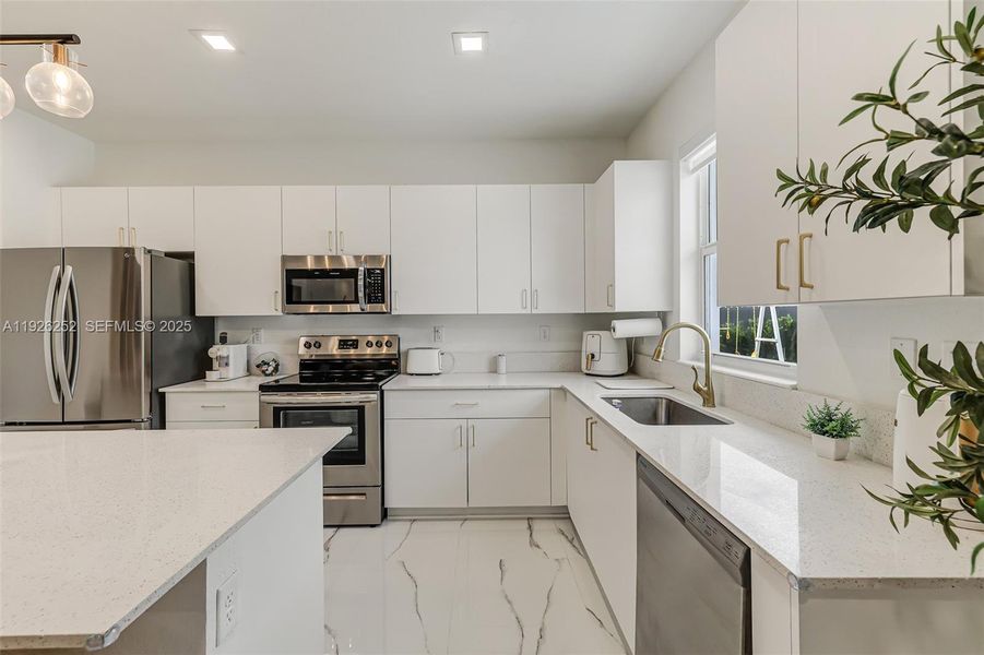 Furnished interior view inside a new home in , Homestead (Image 17).