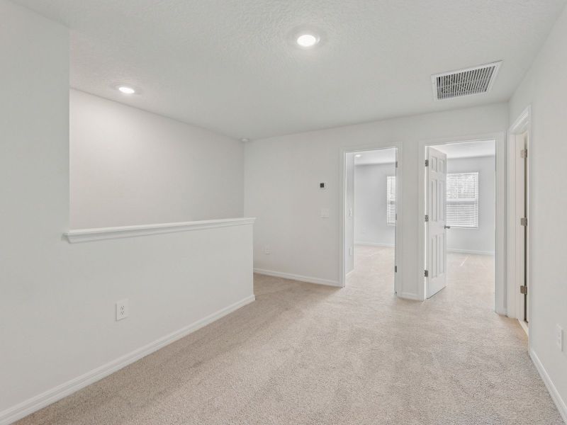 Spacious, unfurnished interior of a new home in Cagan Crossings West, Clermont (Image 8). Spacious, unfurnished interior of a new home in Cagan Crossings West, Clermont (Image 8).