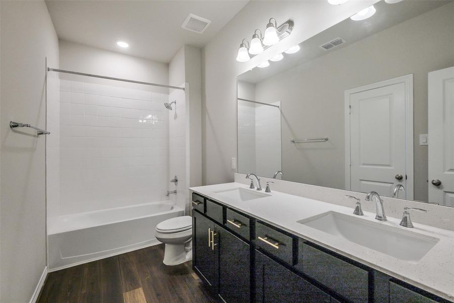 Furnished interior view inside a new home in , Houston (Image 9).