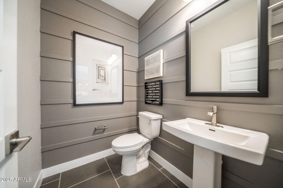 7921 E. Raleigh Avenue 7921 E. Raleigh Avenue