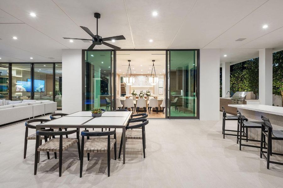 481_Thatch_Palm_Drive_Dusk_16