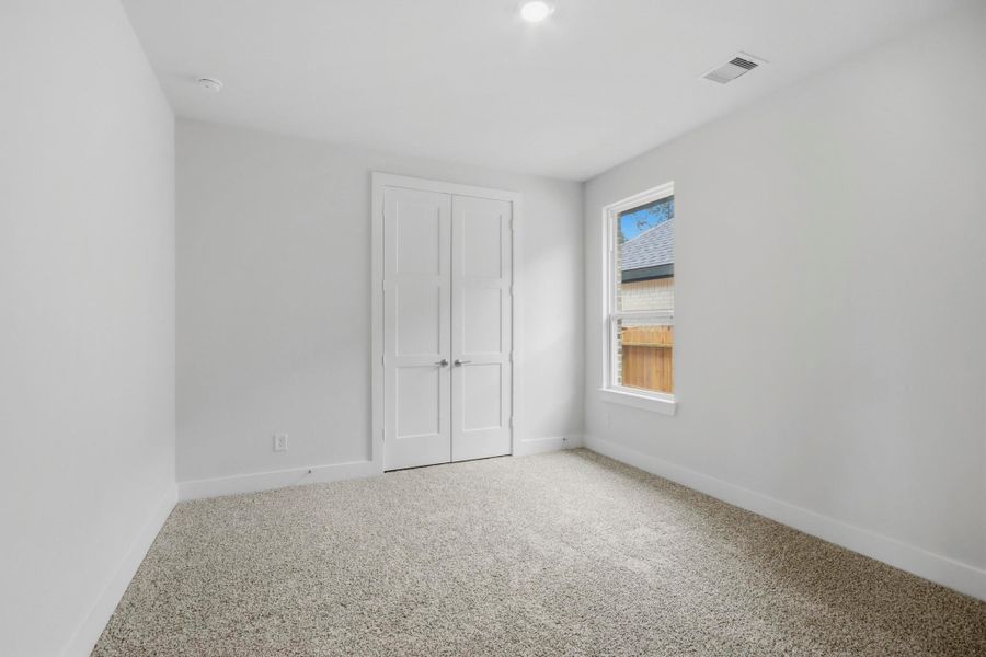 Spacious, unfurnished interior of a new home in Hills of Westlake, Conroe (Image 12). Spacious, unfurnished interior of a new home in Hills of Westlake, Conroe (Image 12).