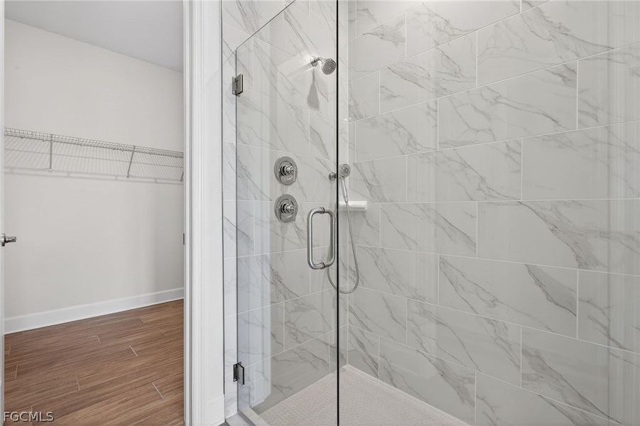 Close-up of interior finishes inside a home in Cape Coral, Cape Coral (Image 20). Close-up of interior finishes inside a home in Cape Coral, Cape Coral (Image 20).