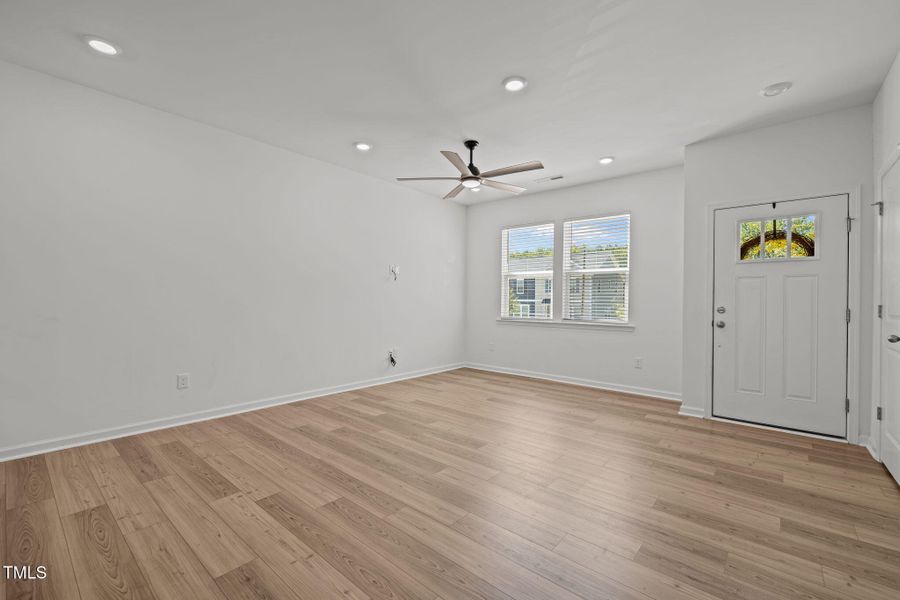 3-web-or-mls-5Z8A2284 3-web-or-mls-5Z8A2284