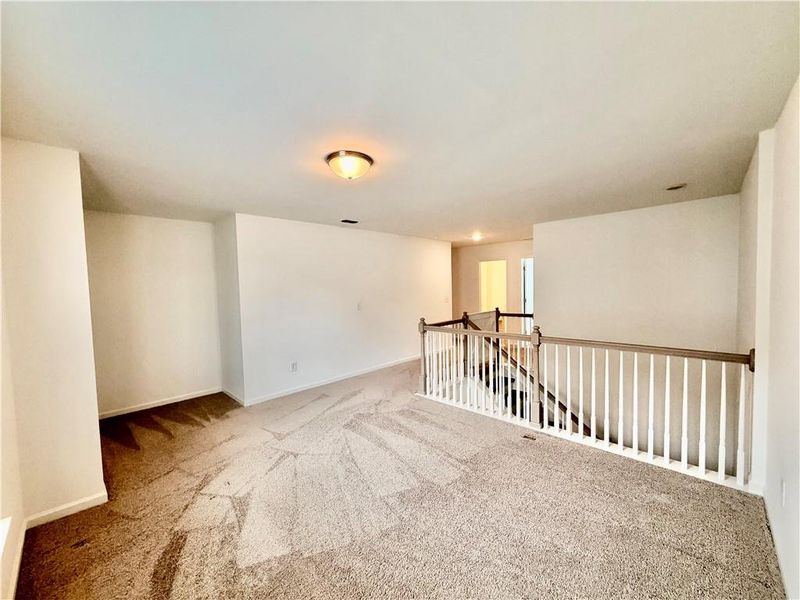 Spacious, unfurnished interior of a new home in Creekside, Dawsonville (Image 41).