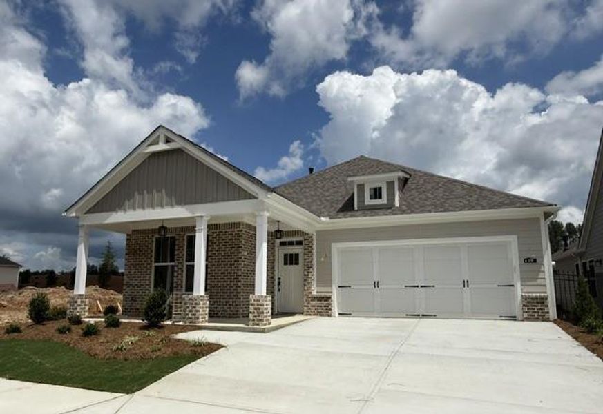 Front exterior of a new home in Echols Farm, Hiram, GA, highlighting curb appeal (Image 1). Front exterior of a new home in Echols Farm, Hiram, GA, highlighting curb appeal (Image 1).