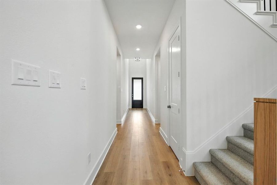 Spacious, unfurnished interior of a new home in Treeline, Justin (Image 14).