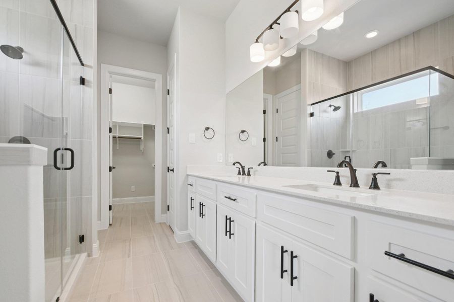 Furnished interior view inside a new home in Cross Creek, Cedar Park (Image 9).