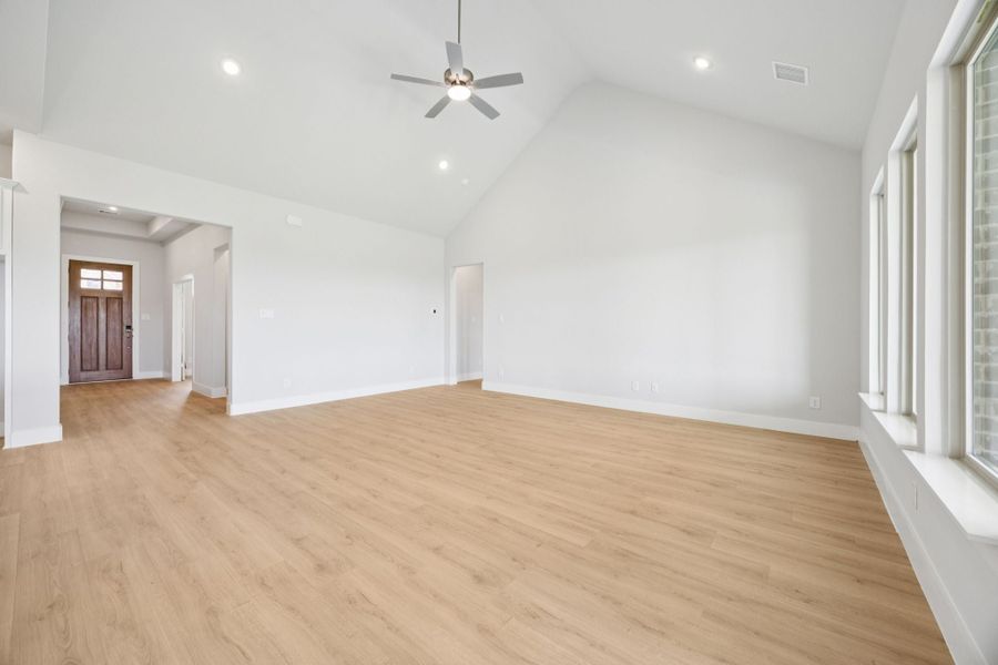Representative unfurnished interior of a home built from the Belmont by Centre Living Homes in Ellis Ranch Estates, Waxahachie (Image 25).