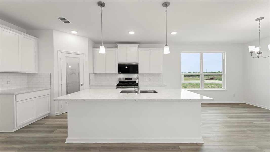 12. 3250 Summerland - Kitchen 12. 3250 Summerland - Kitchen