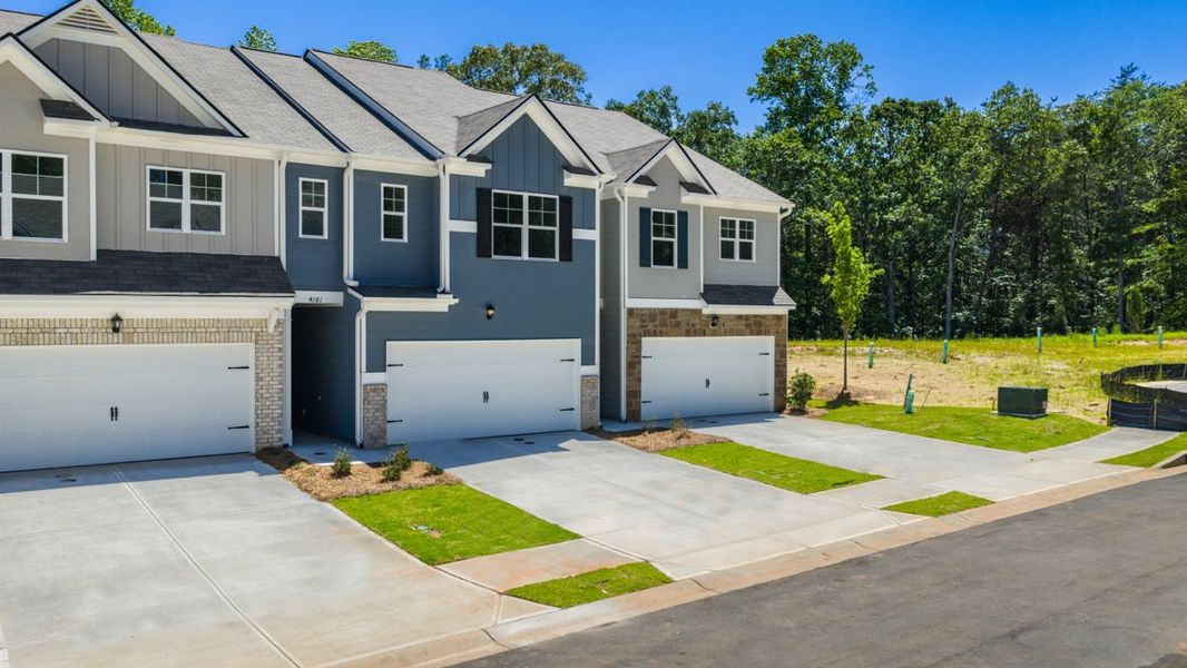 Representative exterior photo of a completed home built from the SALISBURY 24'  TOWNHOME by D.R. Horton in Falcon Landing Townhomes, Gainesville, GA (Image 2).