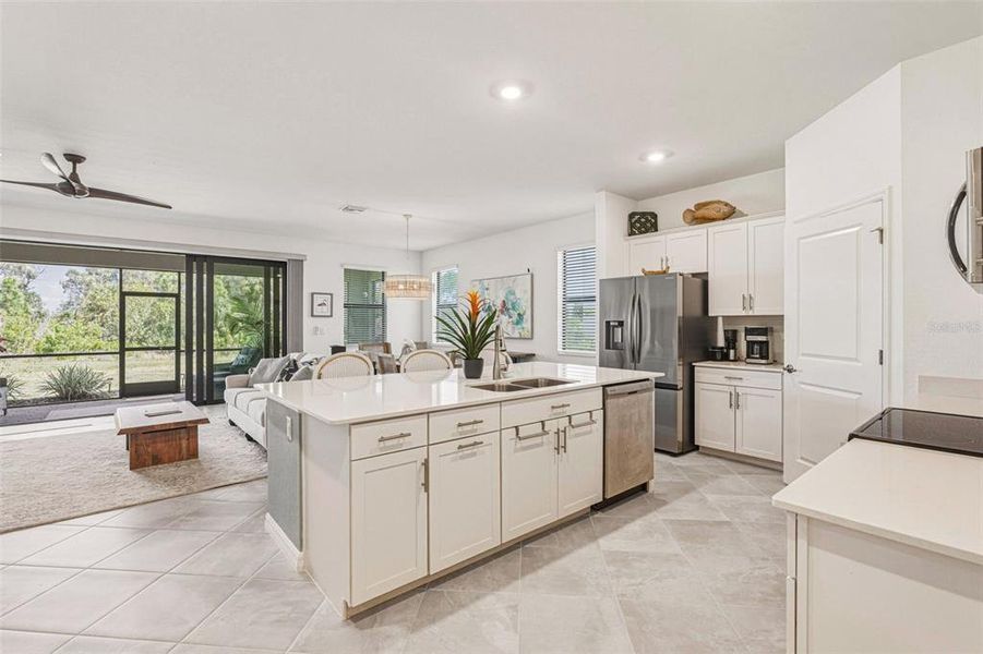 Furnished interior view inside a new home in , Venice (Image 7).