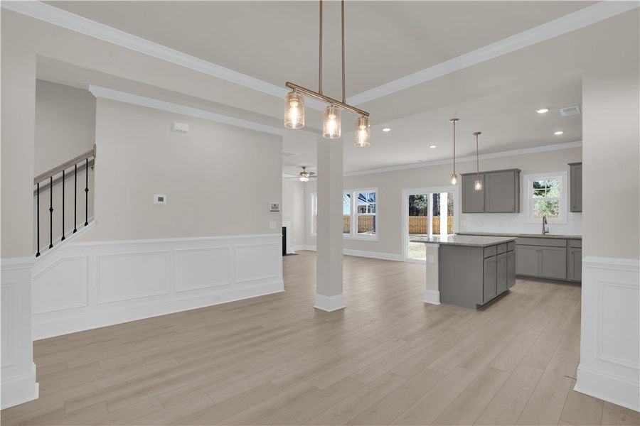 This bright and airy open-concept living space fea This bright and airy open-concept living space fea