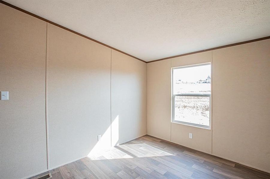 Spacious, unfurnished interior of a new home in , Springtown (Image 13).