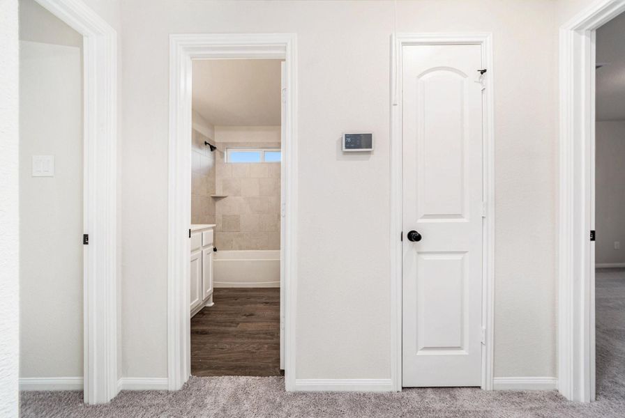 Spacious, unfurnished interior of a new home in Columbia Lakes, West Columbia (Image 15). Spacious, unfurnished interior of a new home in Columbia Lakes, West Columbia (Image 15).