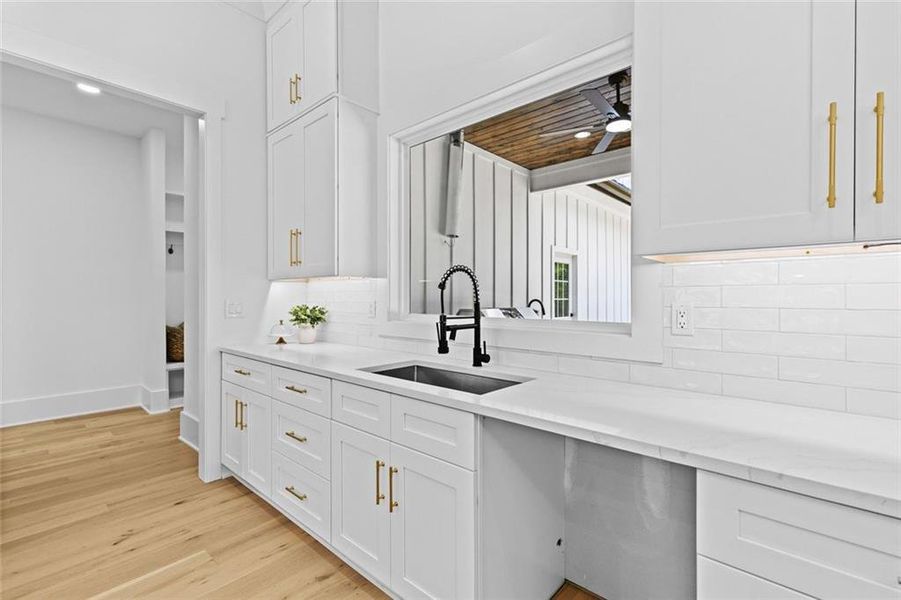 Furnished interior view inside a new home in , Monroe (Image 6).