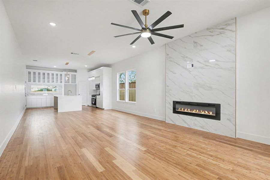 Spacious, unfurnished interior of a new home in , Dallas (Image 15). Spacious, unfurnished interior of a new home in , Dallas (Image 15).