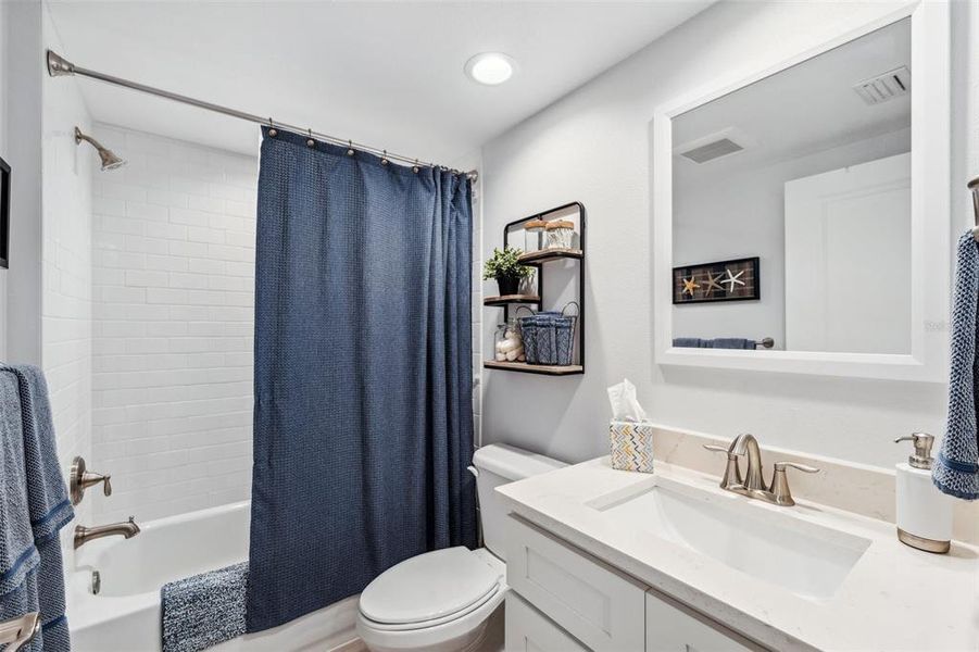 Furnished interior view inside a new home in , Largo (Image 25).