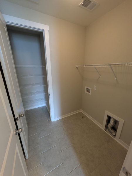 Spacious, unfurnished interior of a new home in , Ravenel (Image 15).