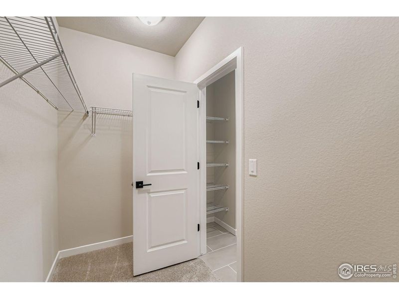 Spacious, unfurnished interior of a new home in Hidden Creek, Frederick (Image 31).