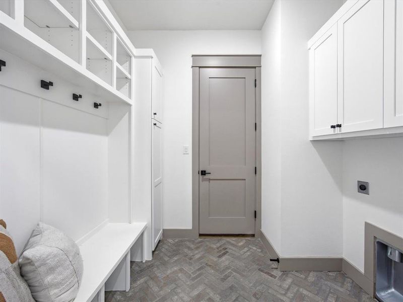 Furnished interior view inside a new home in , Midlothian (Image 19). Furnished interior view inside a new home in , Midlothian (Image 19).