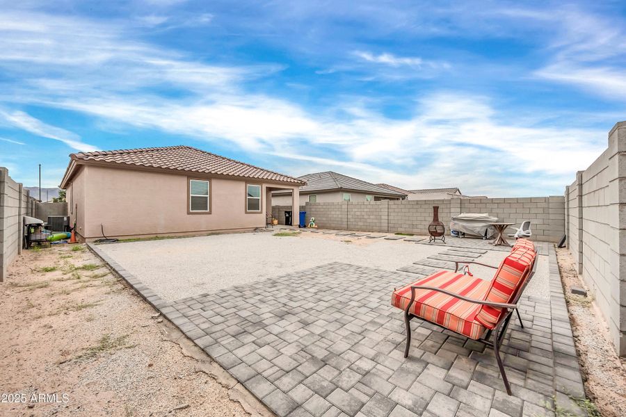 2340 W La Salle St-30