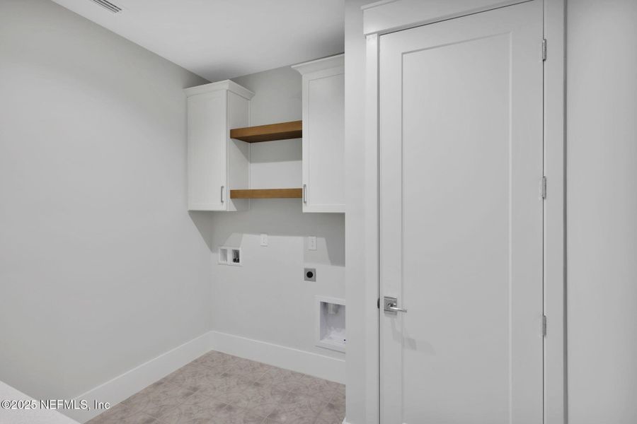 Furnished interior view inside a new home in , Atlantic Beach (Image 35). Furnished interior view inside a new home in , Atlantic Beach (Image 35).