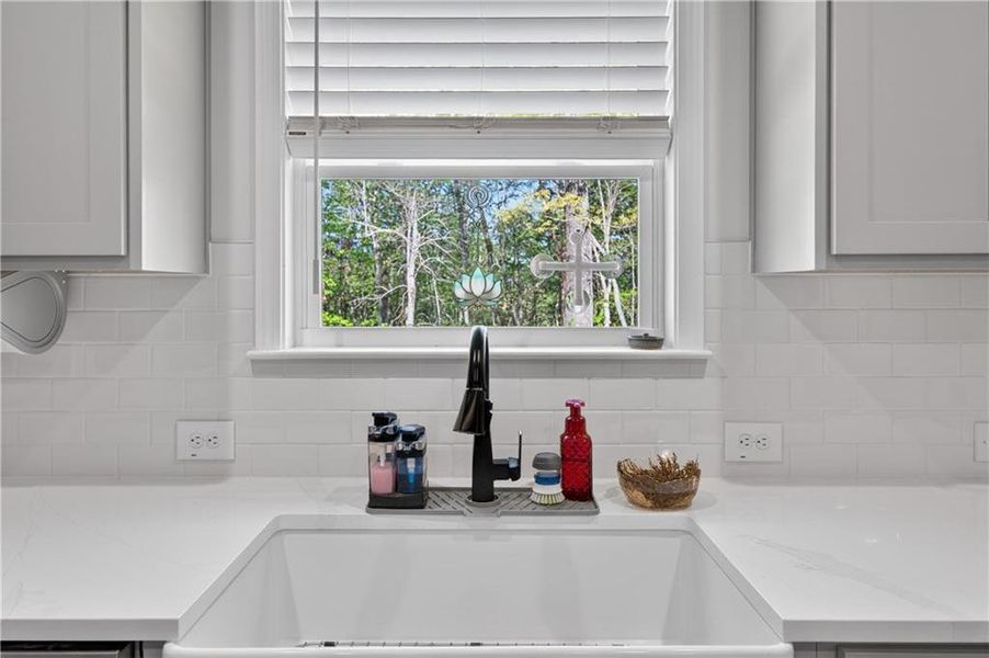 Close-up of interior finishes inside a home in , Dahlonega (Image 22).
