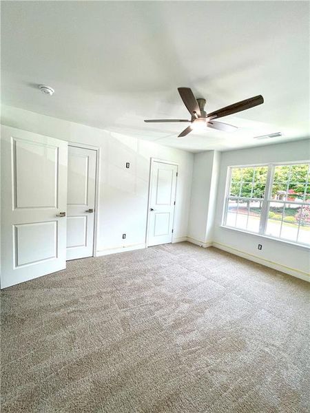 Spacious, unfurnished interior of a new home in , Gainesville (Image 13).
