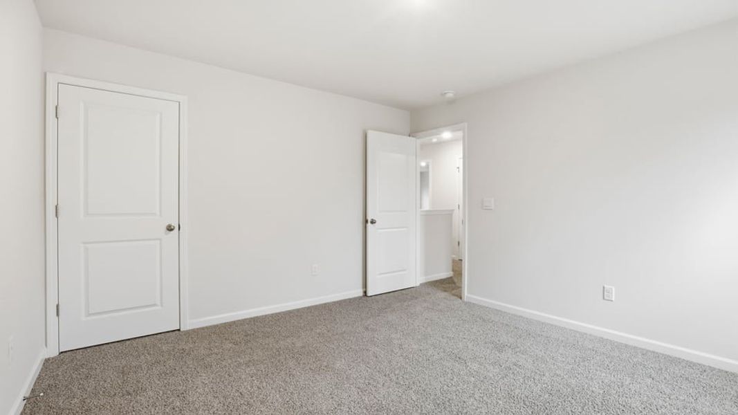 Spacious, unfurnished interior of a new home in Cedar Gap, Fountain Inn (Image 31). Spacious, unfurnished interior of a new home in Cedar Gap, Fountain Inn (Image 31).