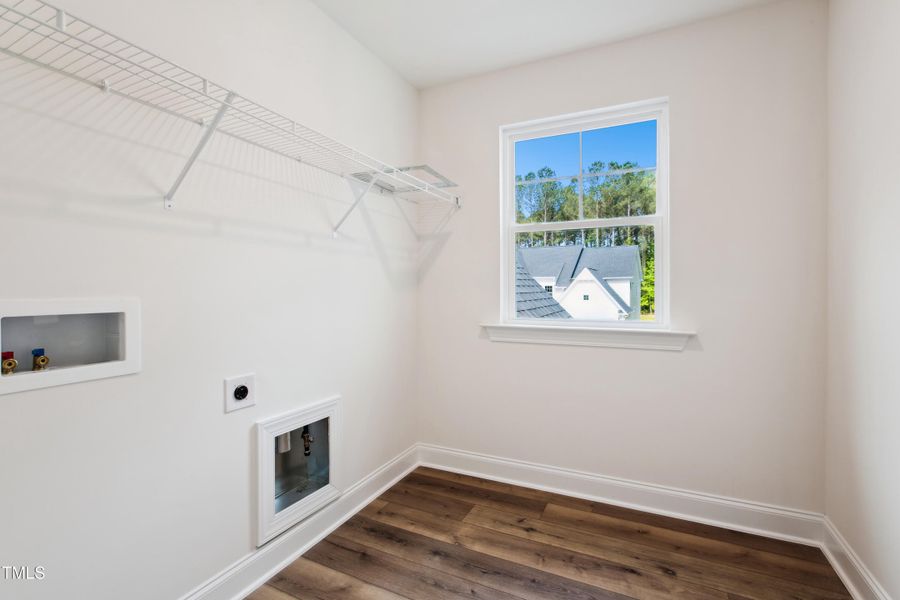 Fontana - BTS 45 - interiors-laundry-_mg Fontana - BTS 45 - interiors-laundry-_mg