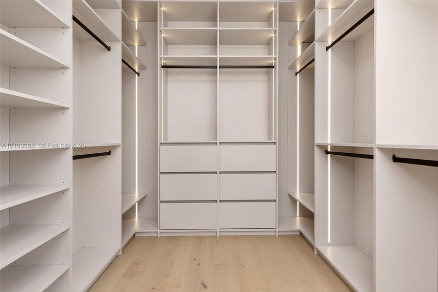 Spacious, unfurnished interior of a new home in , Fort Lauderdale (Image 21). Spacious, unfurnished interior of a new home in , Fort Lauderdale (Image 21).