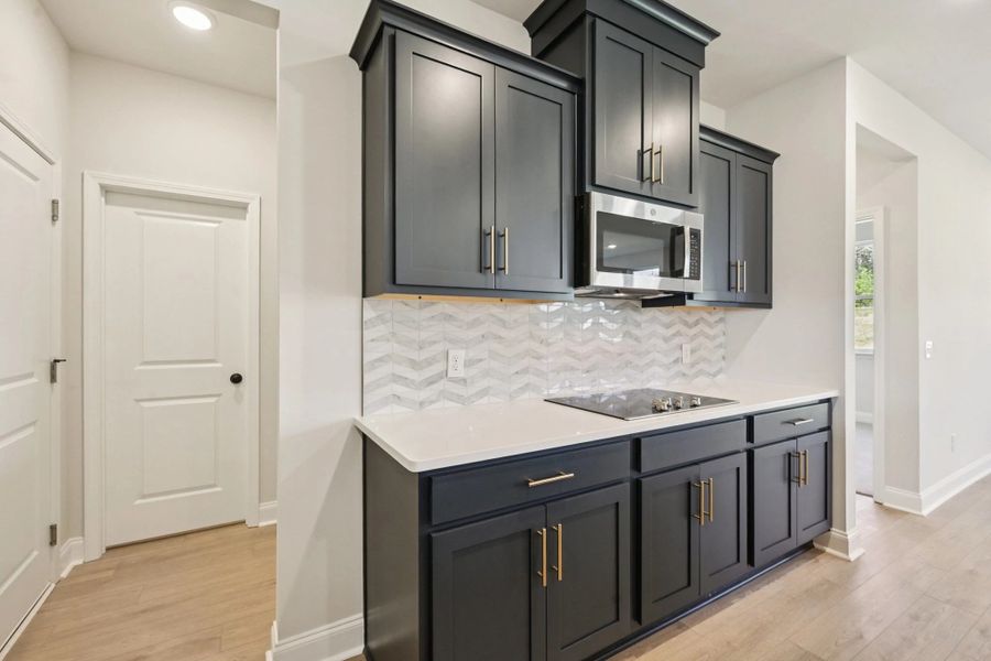 Kitchen | For representation purposes only. Options and layout may vary by community and home plan. Kitchen | For representation purposes only. Options and layout may vary by community and home plan.