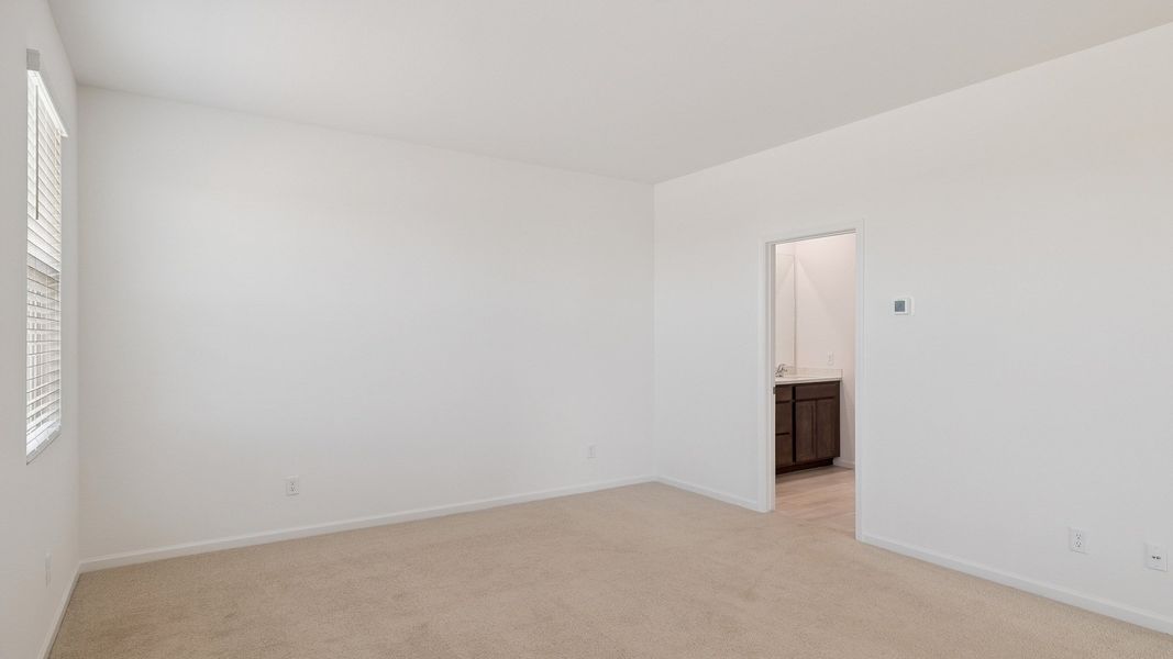 Spacious, unfurnished interior of a new home in Copper Falls, Buckeye (Image 22).