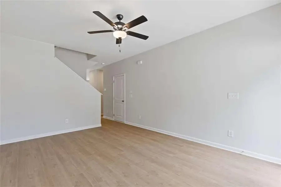 Spacious, unfurnished interior of a new home in , Athens (Image 22).