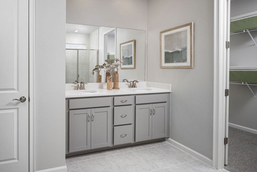 Representative furnished interior of a home built from the Glades by Mattamy Homes in Crosswind Ranch, Parrish (Image 11).