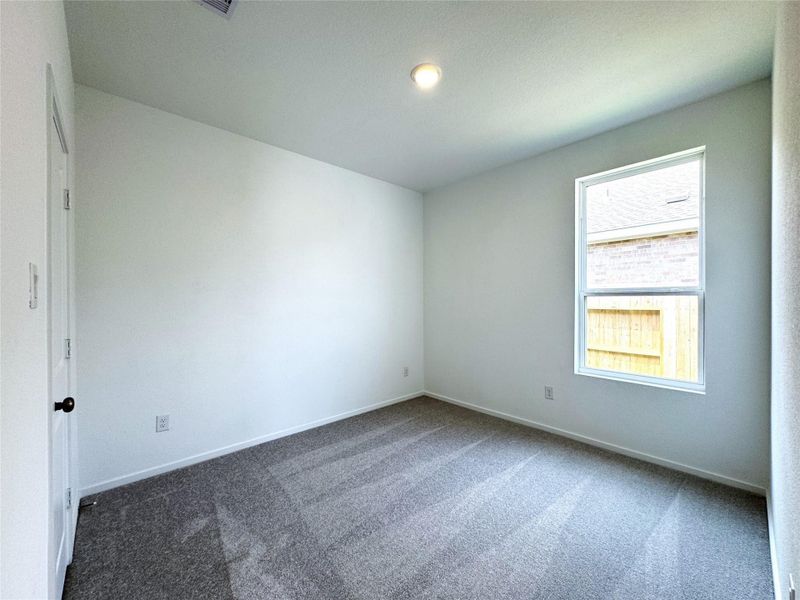 Spacious, unfurnished interior of a new home in Anniston, Katy (Image 17).