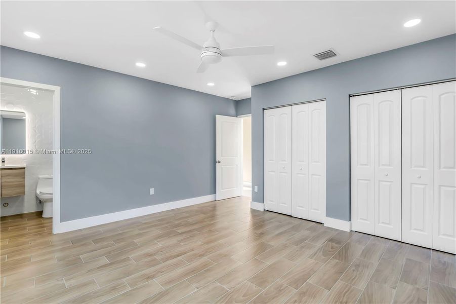 Spacious, unfurnished interior of a new home in , Plantation (Image 25).