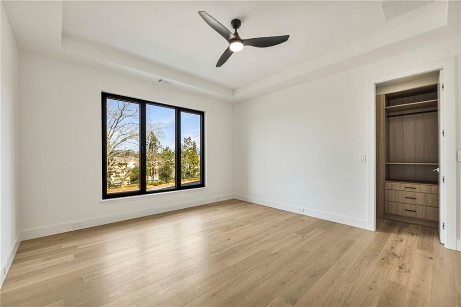 Spacious, unfurnished interior of a new home in , Suwanee (Image 84).