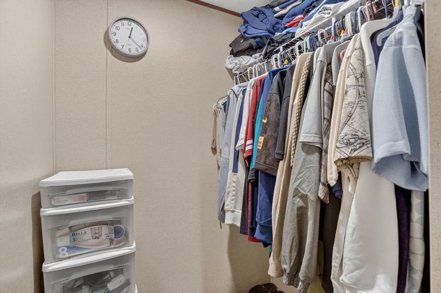 walk in closet walk in closet