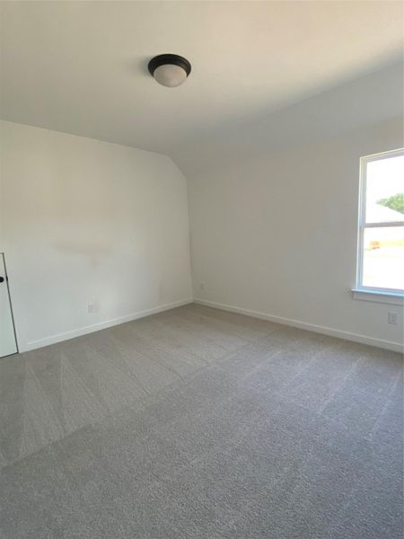 Spacious, unfurnished interior of a new home in Sauls Ranch East, Round Rock (Image 6).