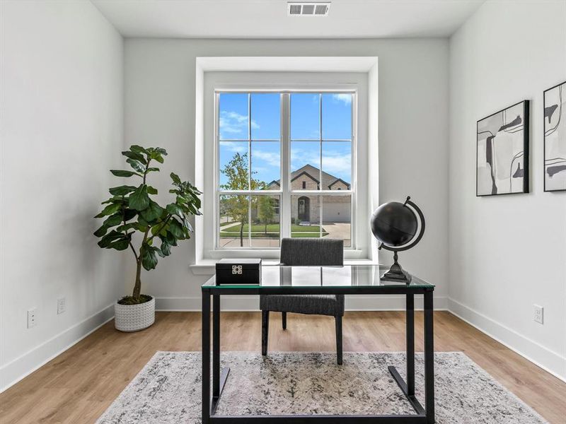 Furnished interior view inside a new home in , Northlake (Image 15).