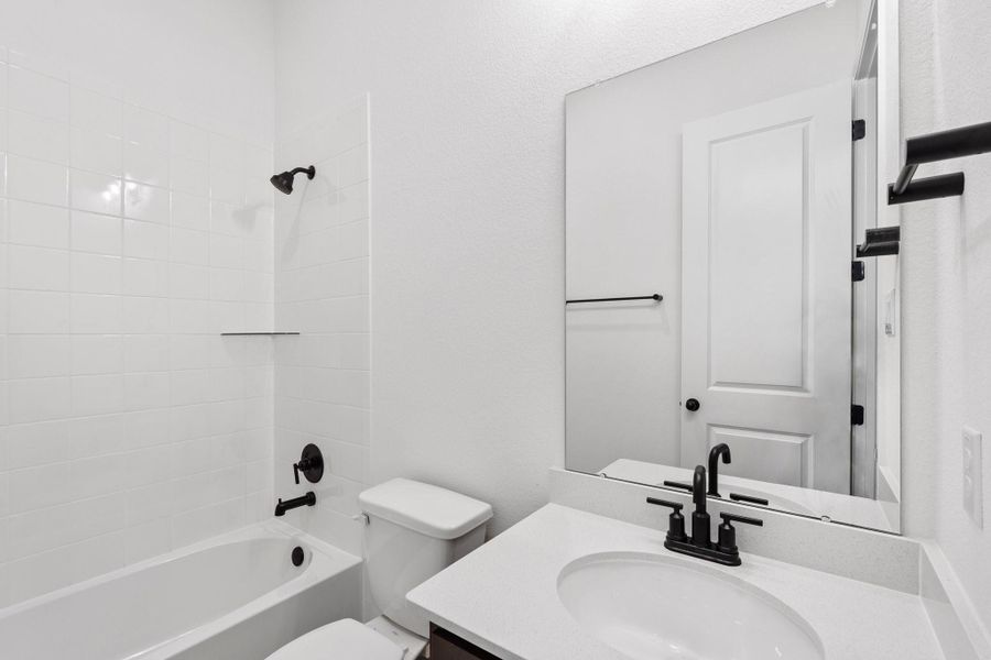 Note: Sample product photo. Actual exterior and interior selections may vary by homesite. Photo may be virtually staged Note: Sample product photo. Actual exterior and interior selections may vary by homesite. Photo may be virtually staged