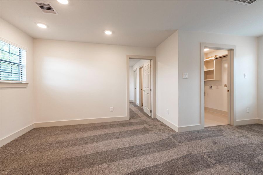 Spacious, unfurnished interior of a new home in , Houston (Image 30). Spacious, unfurnished interior of a new home in , Houston (Image 30).